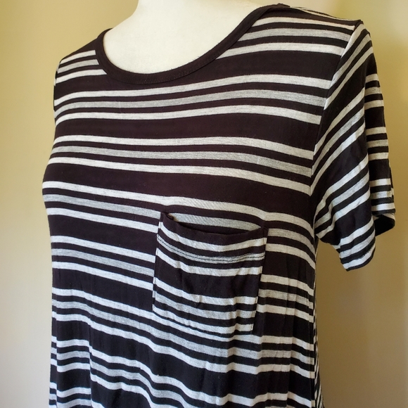 LuLaRoe Dress - Picture 2 of 4